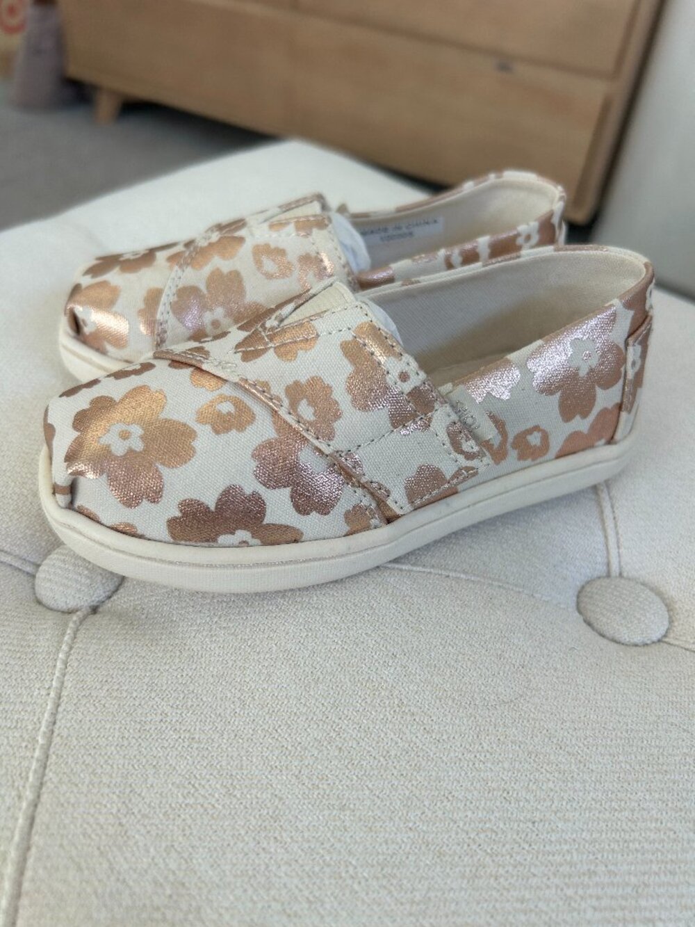 TOMS Kids Metallic Floral Alpargata Slip-On Shoes Size 7 NWOT